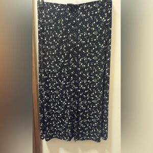 Elegant Floral Black Skirt